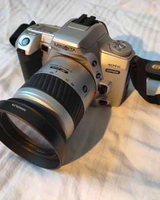 Reflex analogica Minolta Dynax 404si
