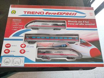 Treno con pista