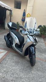 Honda sh 350