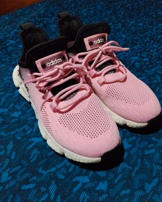Adidas Trae Young
Numero 38