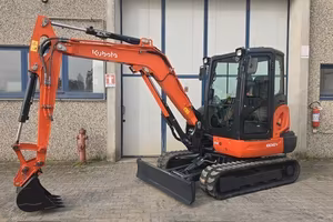 Miniescavatore Kubota KX42-4