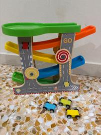 Pista macchinette giocattolo