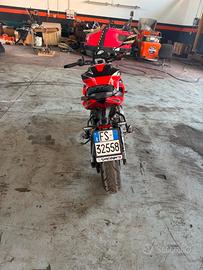 Aprilia tuono 457