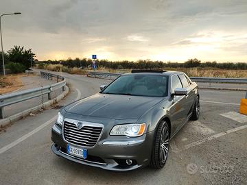 Lancia thema