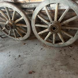 Coppia di ruote carro d epoca