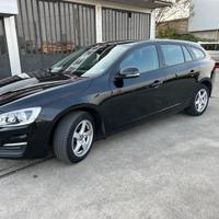 Volvo V60 D2 Geartronic Business 2.0 DIESEL ANNO 2