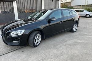 Volvo V60 D2 Geartronic Business 2.0 DIESEL ANNO 2