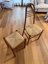 Sedia e sgabello legno e paglia