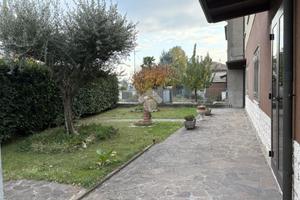 PORZIONE DI BIFAMILIARE A FERRARA