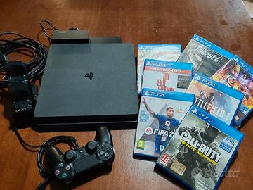 PS4 Slim 500gb+7 GIOCHI,1 joystick,ALTRI ACCESSORI