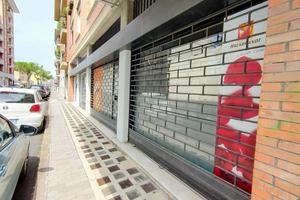 Negozio via Francesco Petrarca