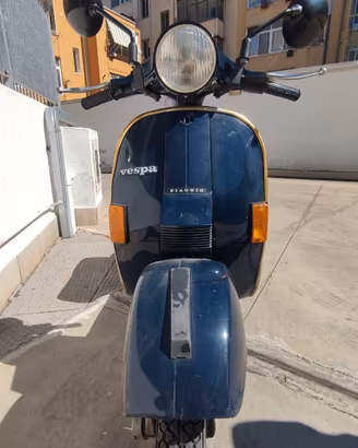 vespa 125 px  arcobaleno del 1984