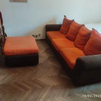 DIVANO 4 POSTI CON POGGIAPIEDI