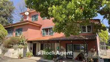 VILLA UNIFAMILARE VIA COLLE SCARANO VELLETRI