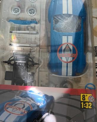 Revell snap tite shelby cobra kit 1\32