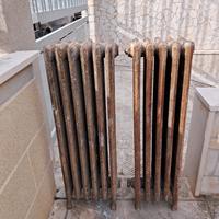 Calorifero in ghisa con piedini