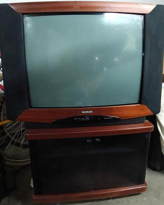 Televisione 32 pollici con mobiletto