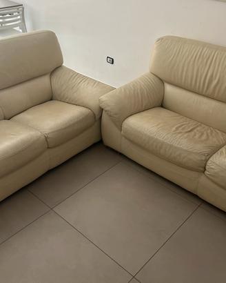 Divani in pelle