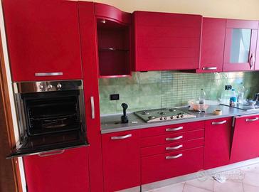 cucina compreso elettrodomestici