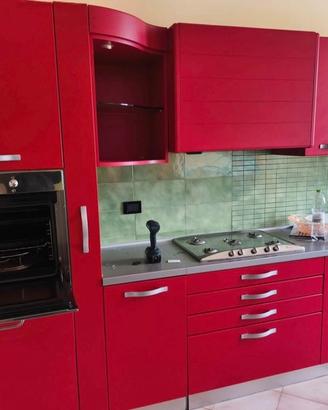 cucina compreso elettrodomestici