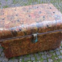 Baule in Ferro Decoupage Vintage