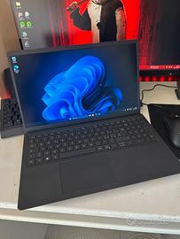 Computer portatile dell vostro 3520 i5 8gb 512ssd