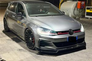 Volkswagen Golf 7.5 GTI