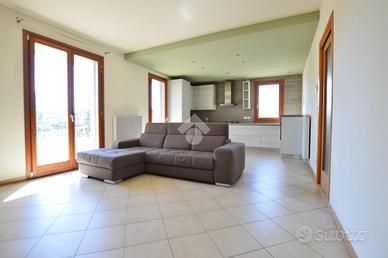 3 LOCALI A ERACLEA