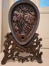 botticella in legno con fascio littorio spezzato