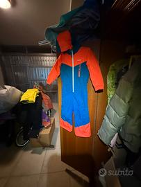 Tuta stivali guanti da neve bambino