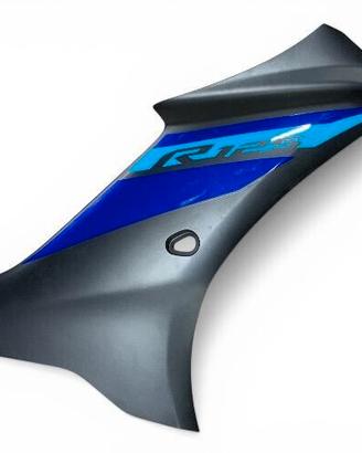 Carena superiore dx Yamaha YZF-R 125 BNUF835V00P3