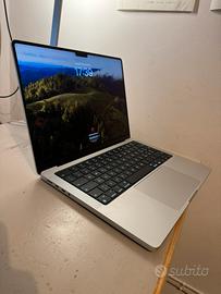 MacBook pro m3 CPU 8 core 14,2 8gb 1tb ssd