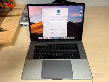 MacBook Pro 15” 2017 i7 16GB 512GB