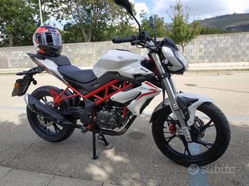 Benelli bn 125 bianca 2019