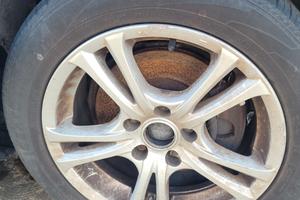 cerchi in lega leggera  16 poll classe b con pneu.