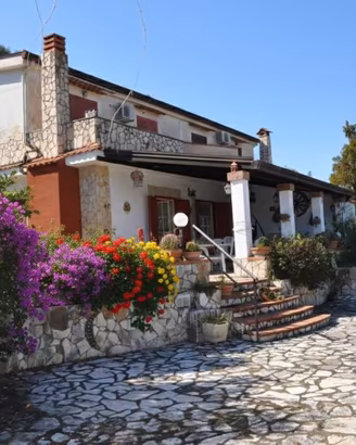 Villa di 156 m² con 5 locali a Itri