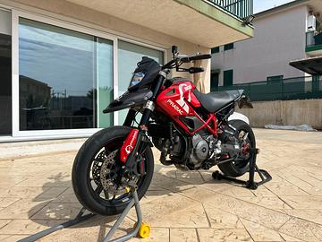 Ducati hypermotard 1100 evo