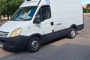 furgone frigo iveco motore nuovo 