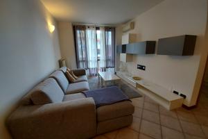 Trilocale doppi servizi box e cantina