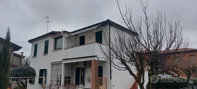 Disponibile appartamento zona bassanello