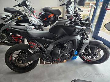 Yamaha MT-09 2025 solo 4250km finanziabile