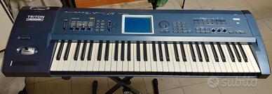 KORG TRITON EXTREME 61 WORKSTATION