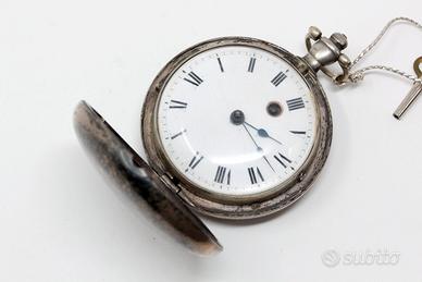 Antico orologio in argento