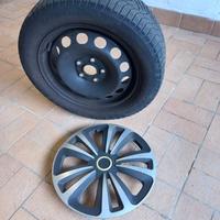4 Cerchi ferro+4copricerchi plastica e 4 gomme inv