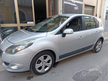 Renault Scenic Scénic X-Mod 1.6 GPL Dynamique