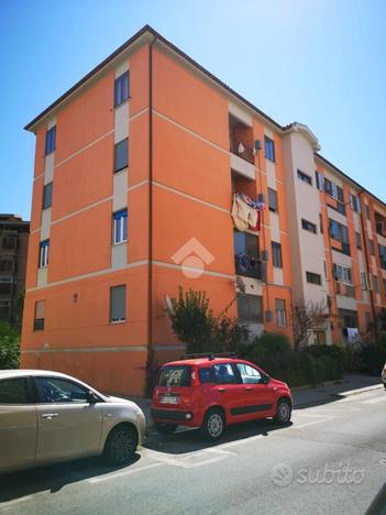 4 LOCALI A CAGLIARI