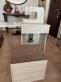 Mobile macchina cucire con Singer