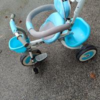 passeggino a triciclo 