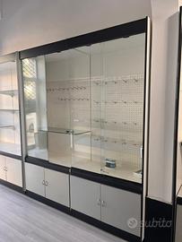 Scaffalatura modulare componibile e bancone