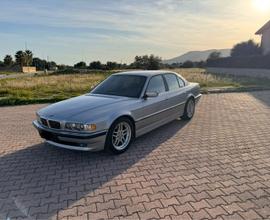 BMW serie 7 e38